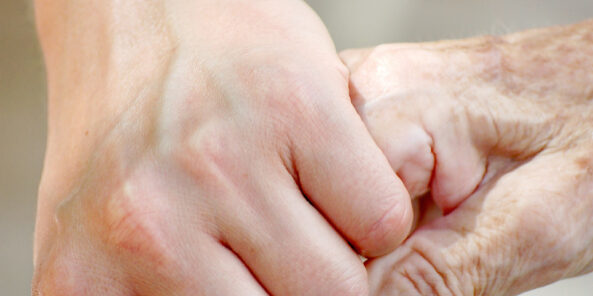 iStock_000003795048Small_holdinghands